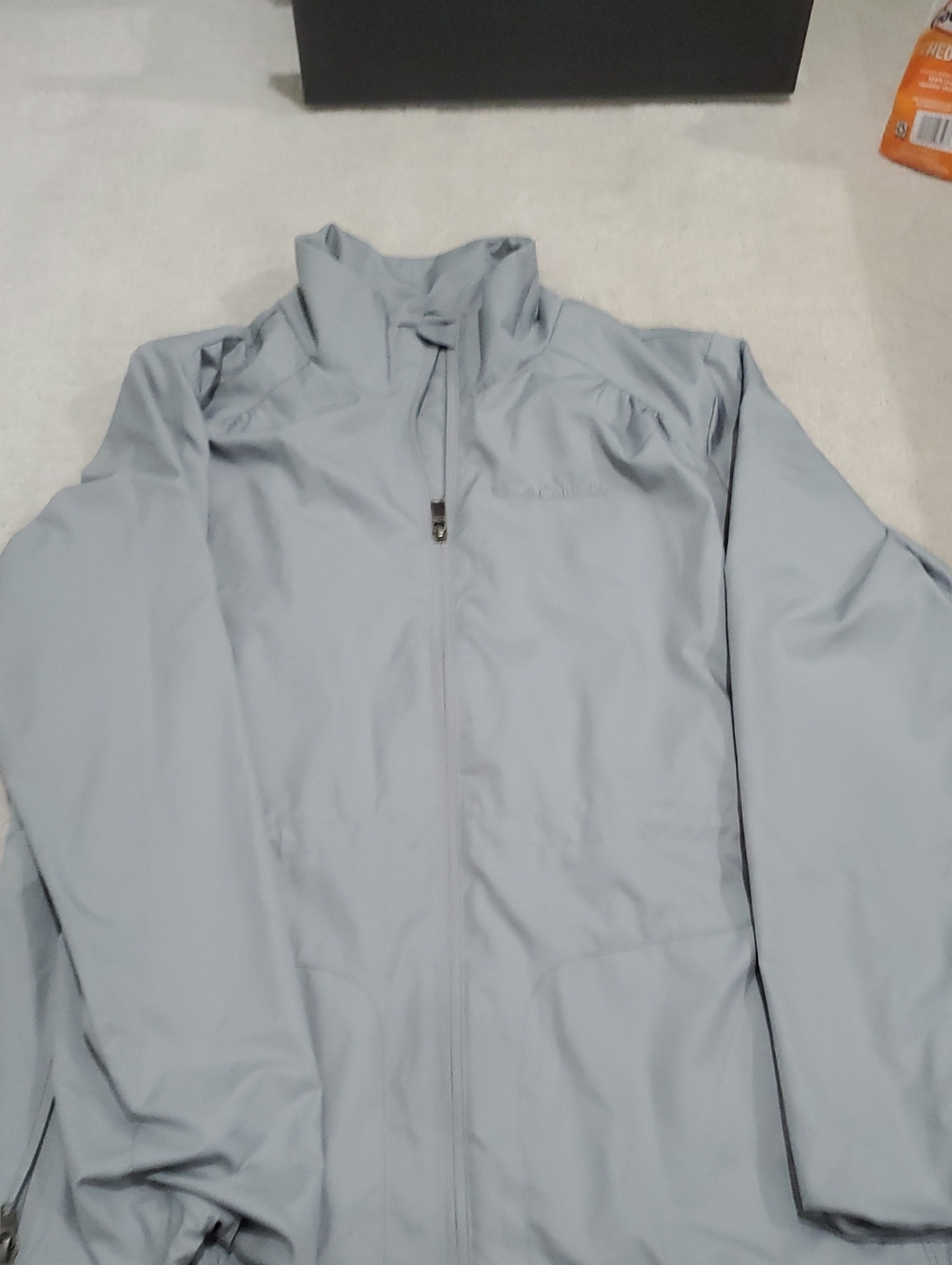 Men's Light Gray Raincoat - Water-Resistant Full-Zip